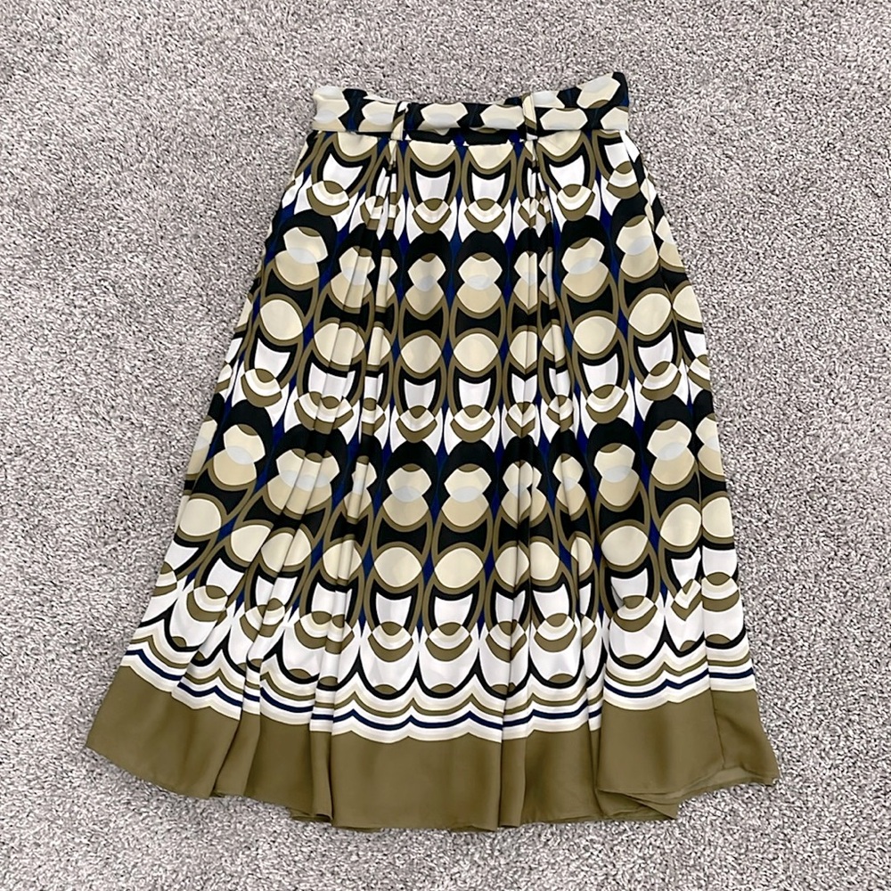 H&M Geometric Pattern Midi Skirt - Olive and Cream